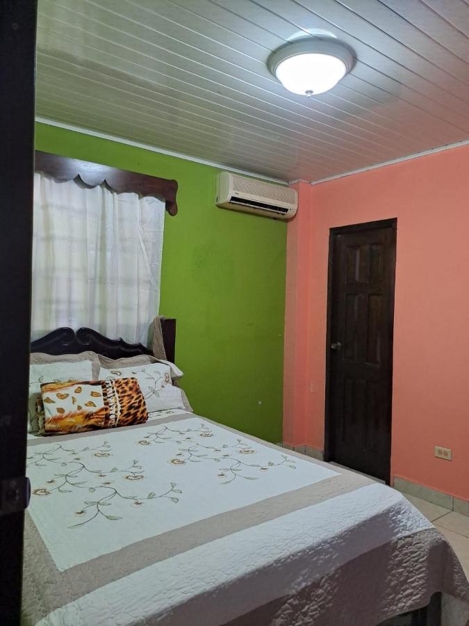 Hostal Familiar Noemi David Ngoại thất bức ảnh